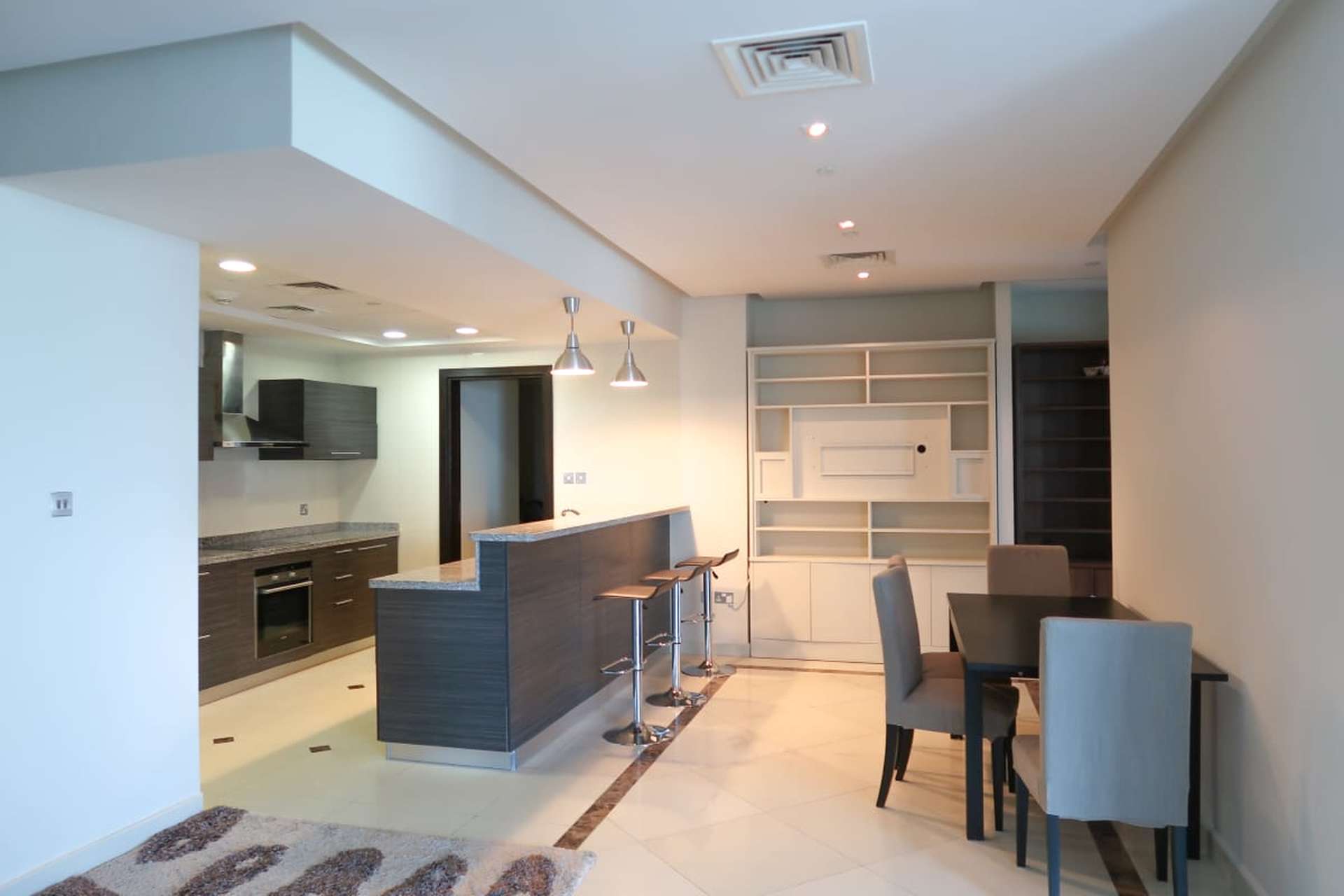 Spacious living room with modern decor in 3-bedroom apartment, 23 Marina, Dubai Marina