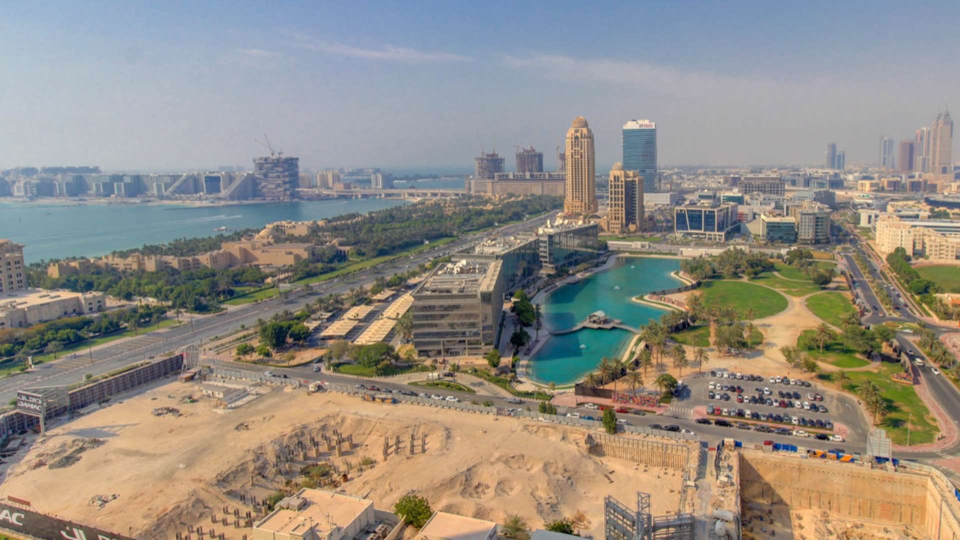 Aerial view of Dubai Marina showcasing stunning sea views and surrounding architecture