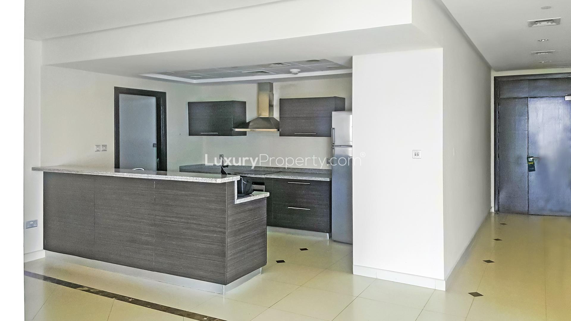 Hallway view in 3-bedroom apartment, 23 Marina, Dubai Marina. Bright interior, spacious design