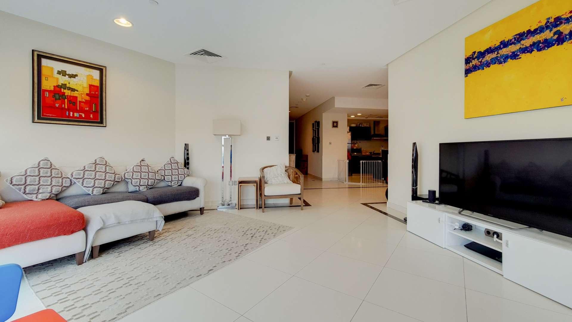 Contemporary apartment with marina skyline view in 23 Marina, Dubai Marina for rent