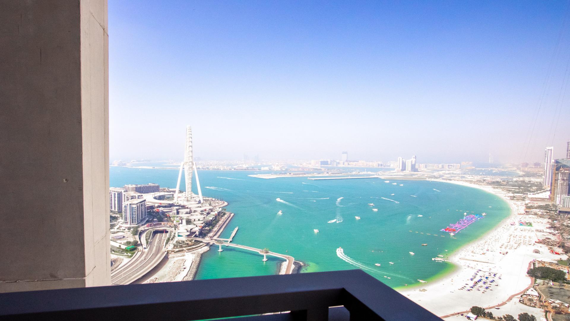 Spacious Dubai Marina apartment with full sea view and large windows in 5242 community