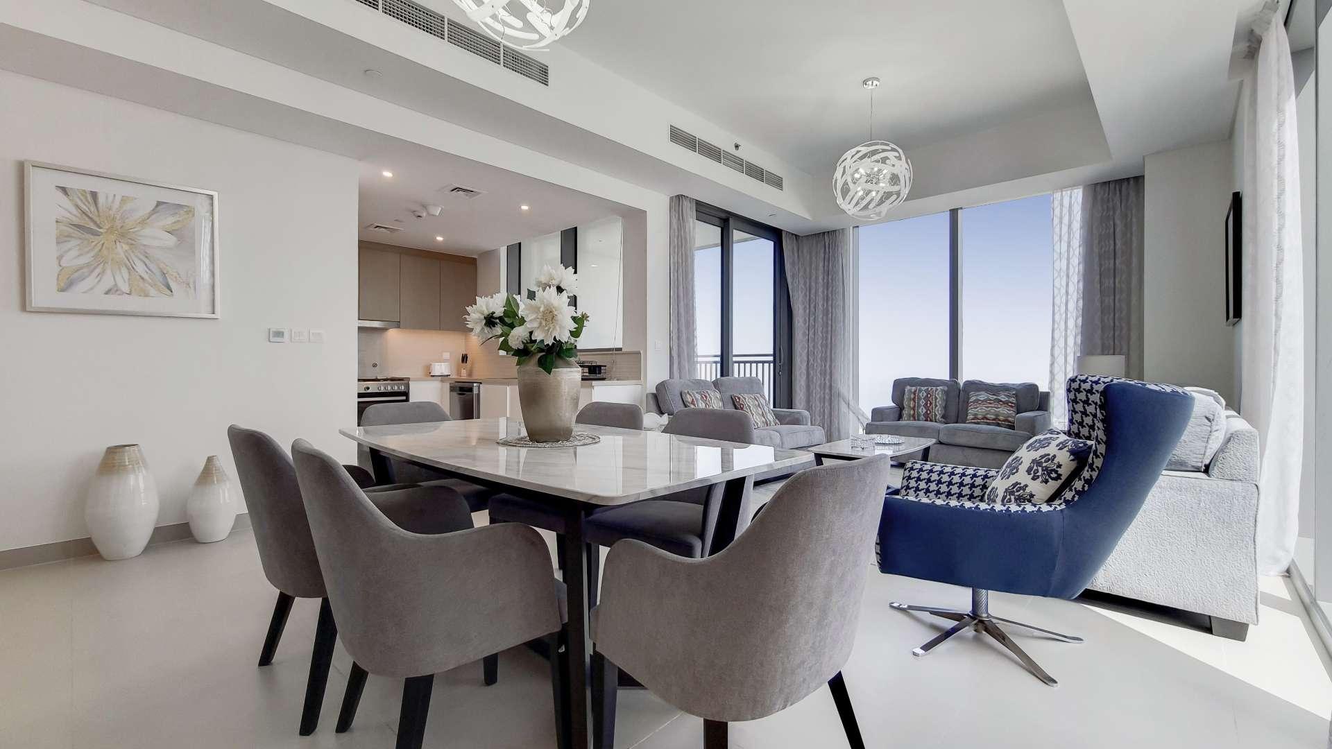 Dubai Marina 5242 apartment with breathtaking sea views, luxury living, and beach access