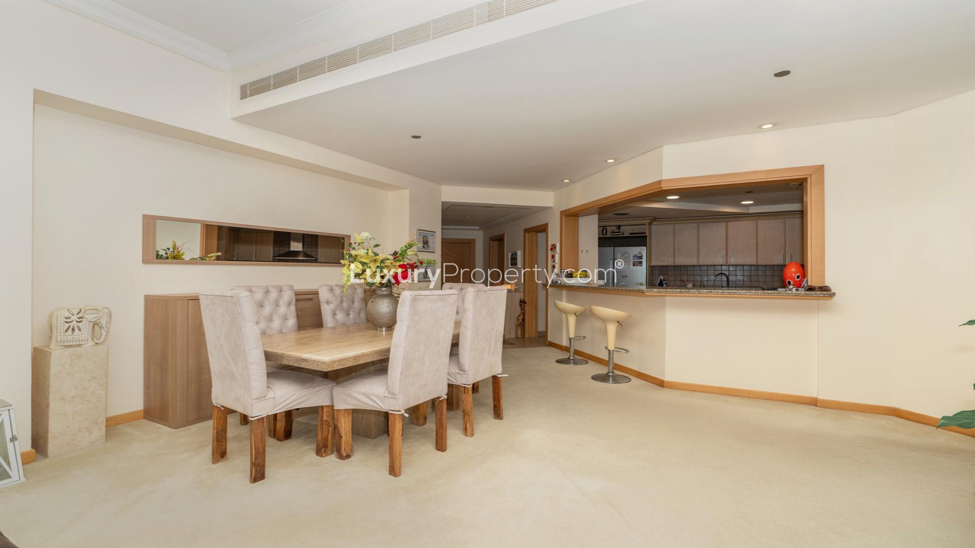 Spacious living room in Shoreline Apartments, Palm Jumeirah, featuring modern furniture and decor
