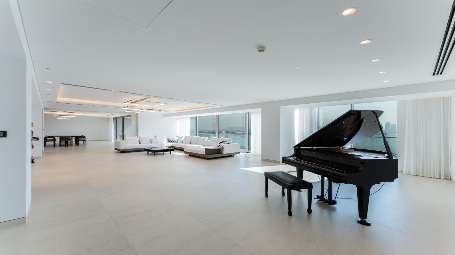 N/A,Luxurious open-plan living room with grand piano at W Residences, Palm Jumeirah apartment