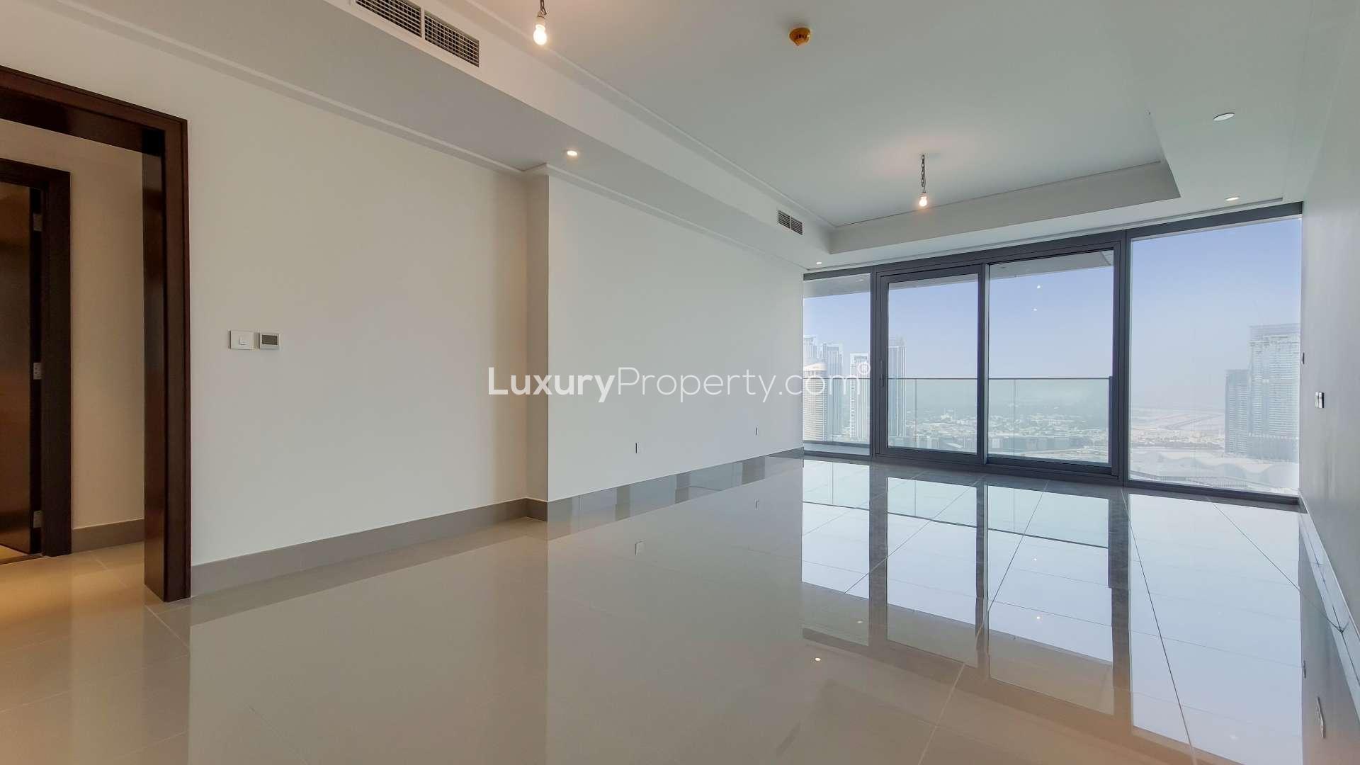 Balcony view of Burj Khalifa and Dubai Fountain from Downtown Dubai apartment for rent