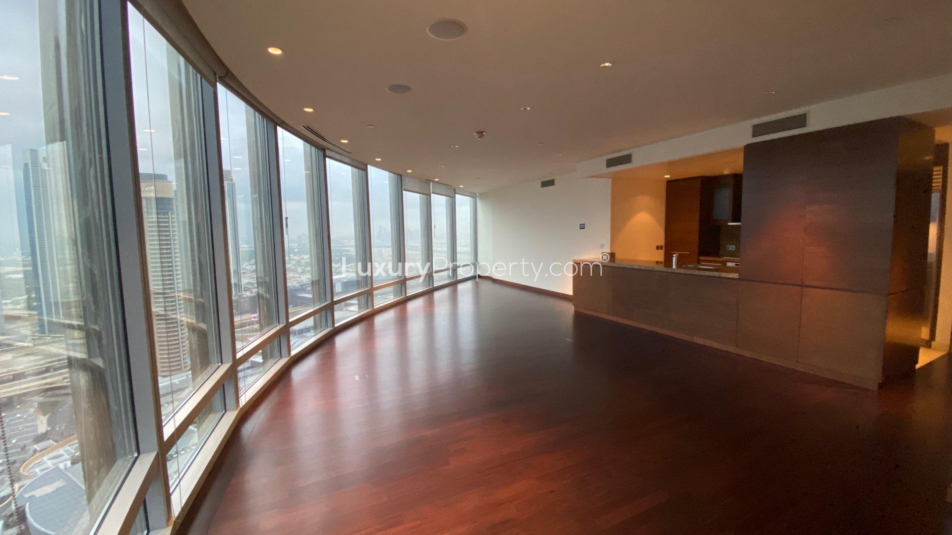 High-floor Downtown Dubai apartment with spacious layout and floor-to-ceiling windows overlooking cityscape