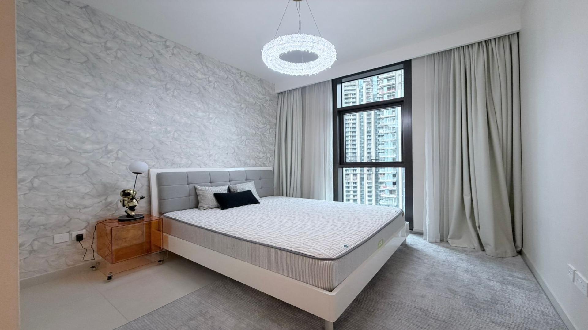 High-floor apartment with Italian furniture, open living area, Burj Crown, Downtown Dubai