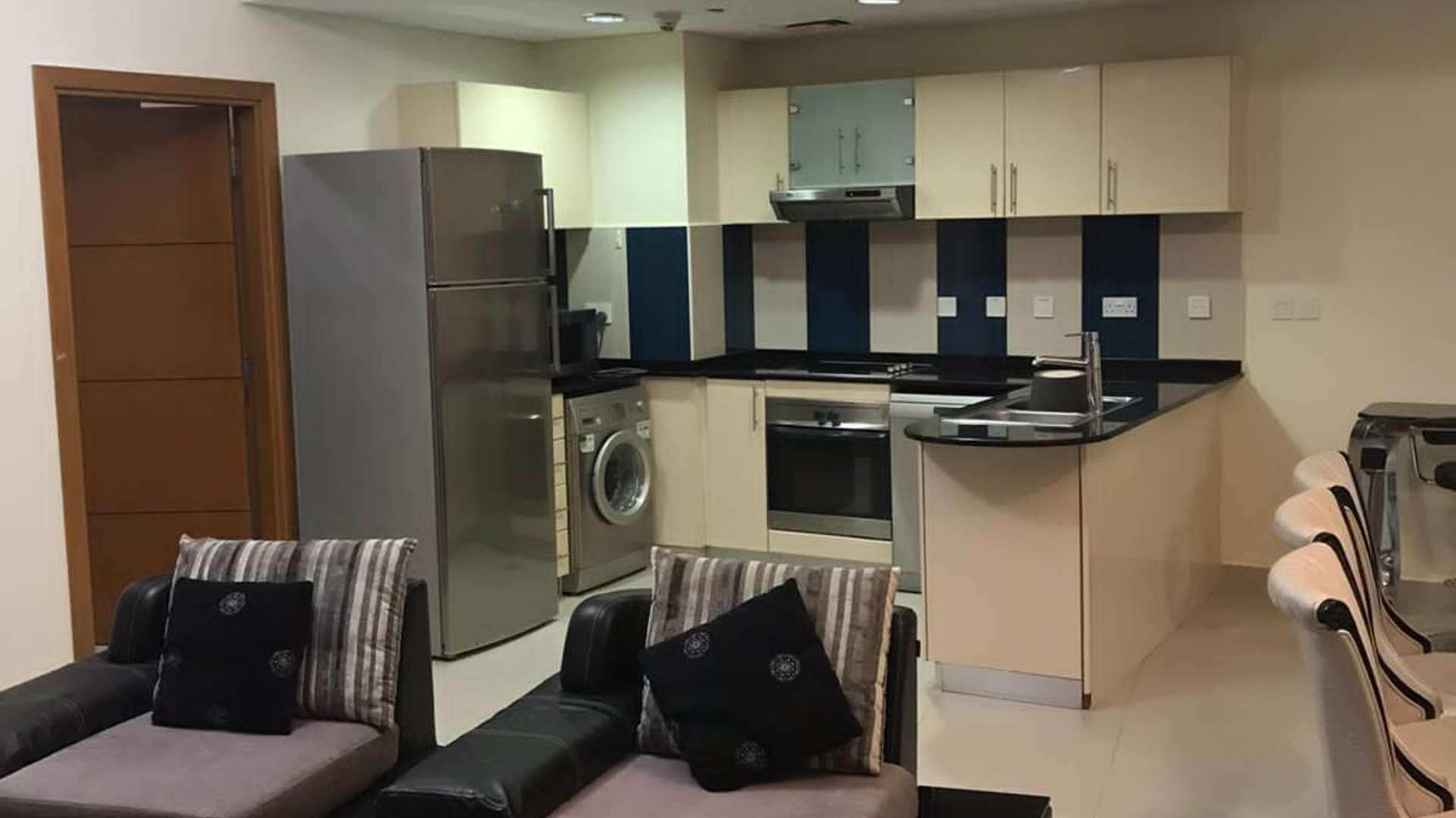 High floor apartment balcony with stunning sea views, Ocean Heights, Dubai Marina