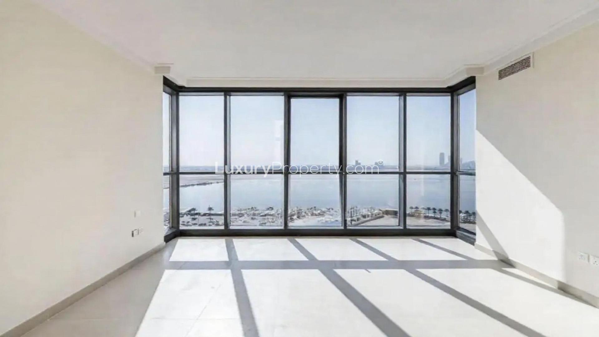 Bright apartment bedroom with waterfront view in Dubai Creek Residence Tower 2 South