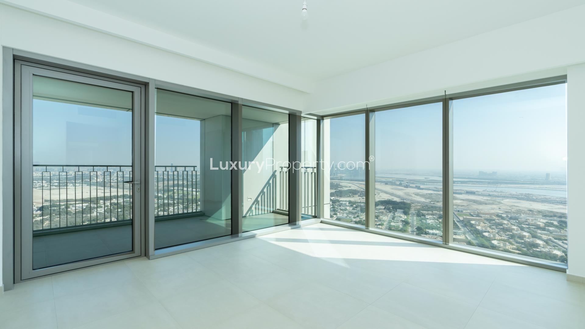 Bright living area with downtown view in luxury 3-bedroom apartment, Downtown Dubai