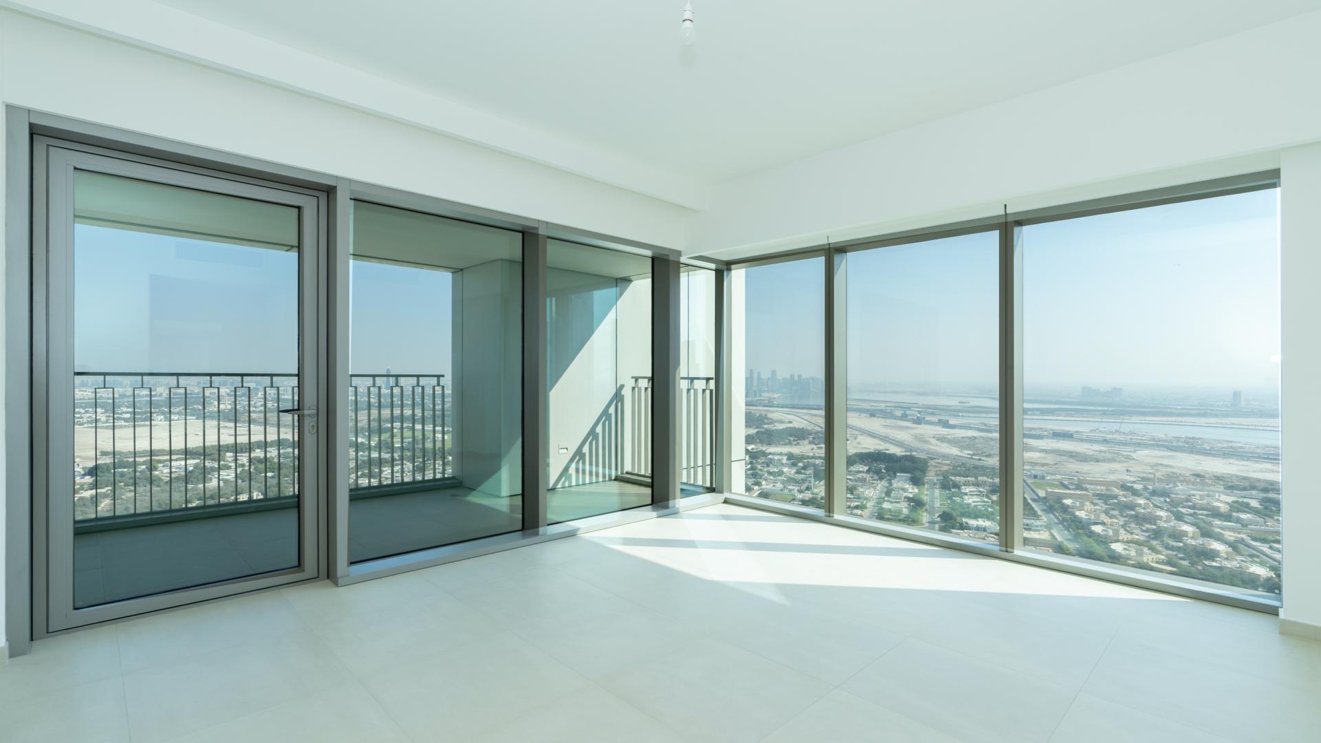 Bright living area with downtown view in luxury 3-bedroom apartment, Downtown Dubai
