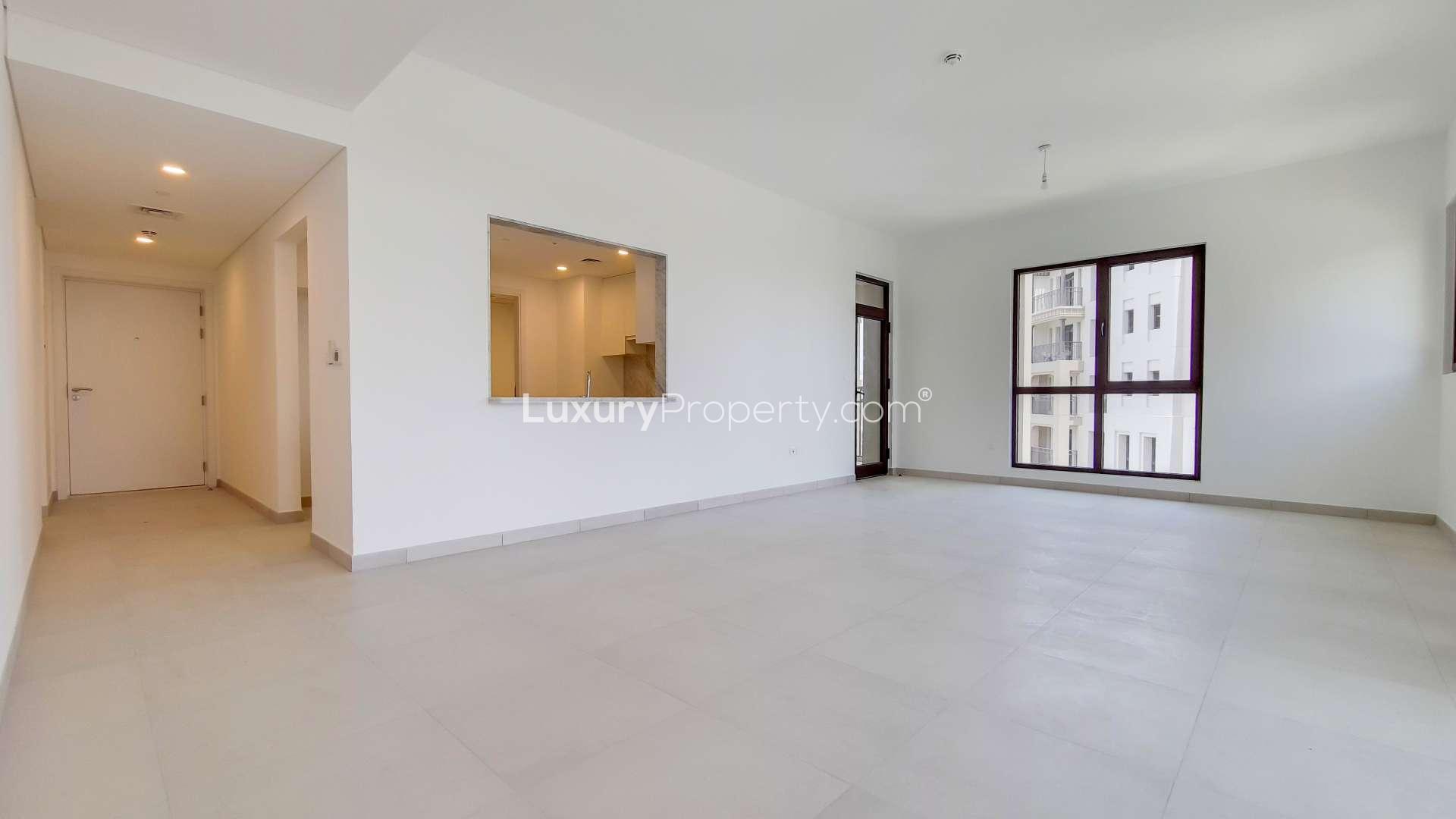 Luxurious apartment balcony view in Madinat Jumeirah Living, Umm Suqeim, Dubai