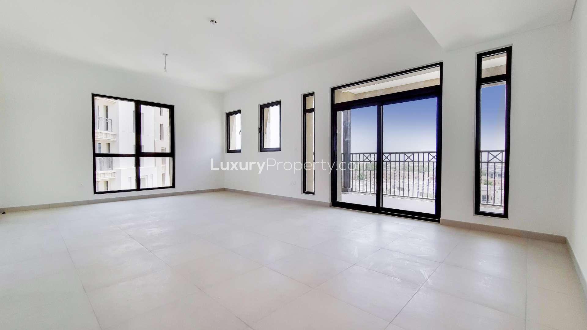 Luxurious Madinat Jumeirah Living apartment with pool view in Umm Suqeim community