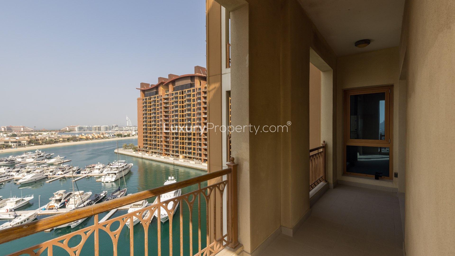Spacious living area with large windows in Marina Residences, Palm Jumeirah apartment for rent