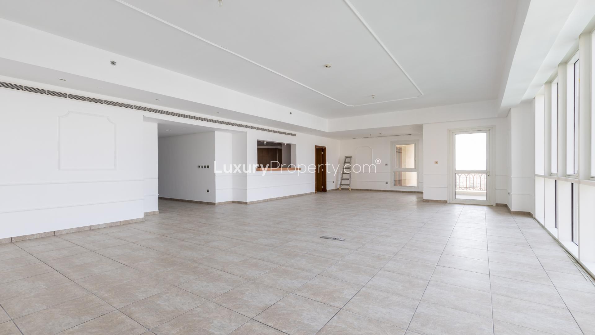 Spacious living room with sea views in Marina Residences, Palm Jumeirah apartment for rent