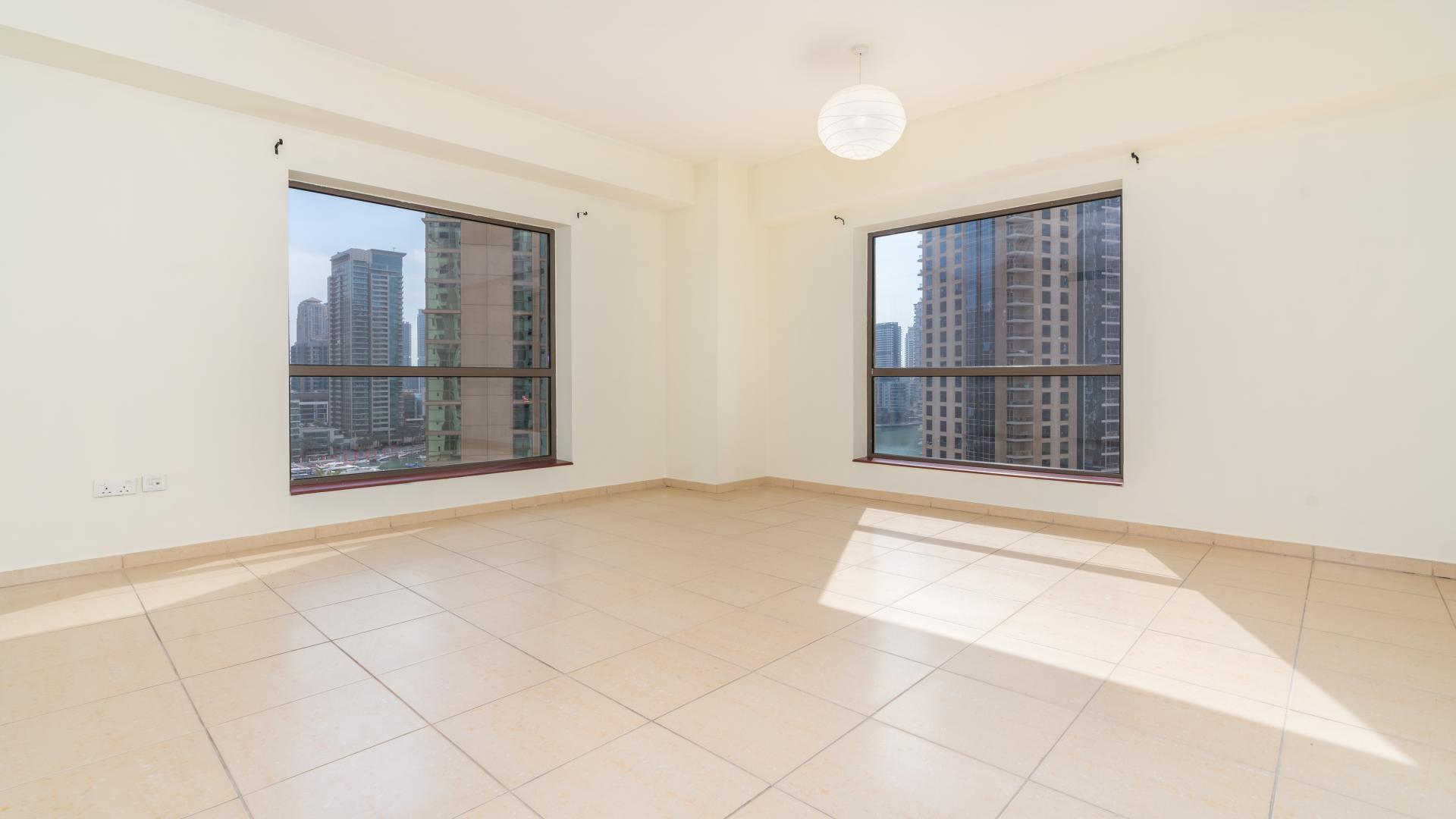 Spacious living area with marina views in Rimal, Jumeirah Beach Residence apartment for rent