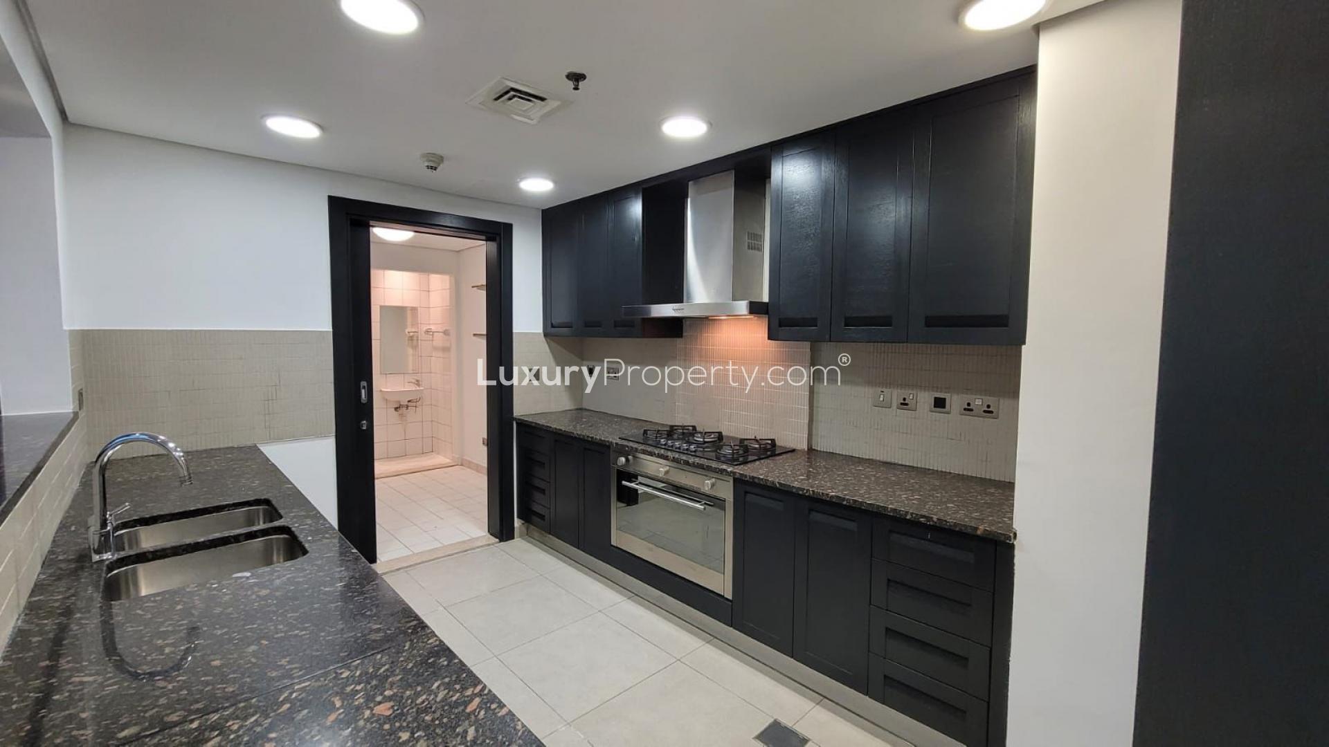 Modern kitchen in 3-bed duplex apartment, Jumeirah Heights, Cluster E, available for rent