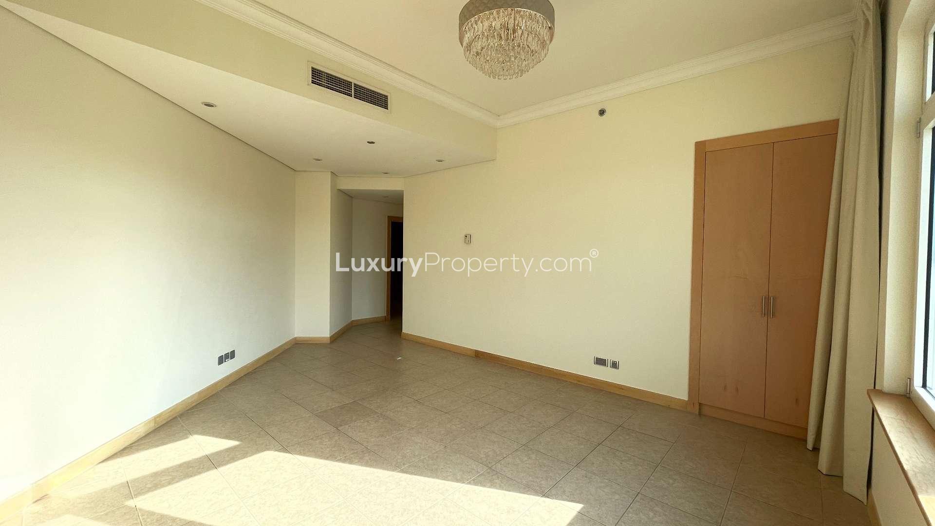 Hallway view of high-floor Shoreline Apartment, Palm Jumeirah, available for rent