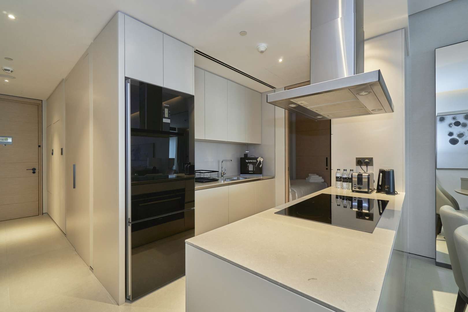 Luxurious living room in 3-bedroom apartment, The Address Jumeirah Beach Resort, JBR