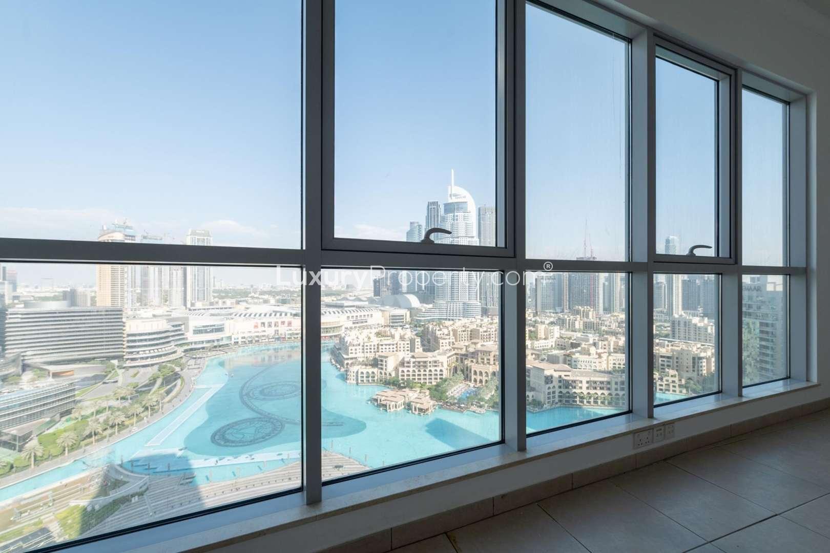Luxury kitchen in 3-bedroom apartment, The Residences, Downtown Dubai, with modern finishes