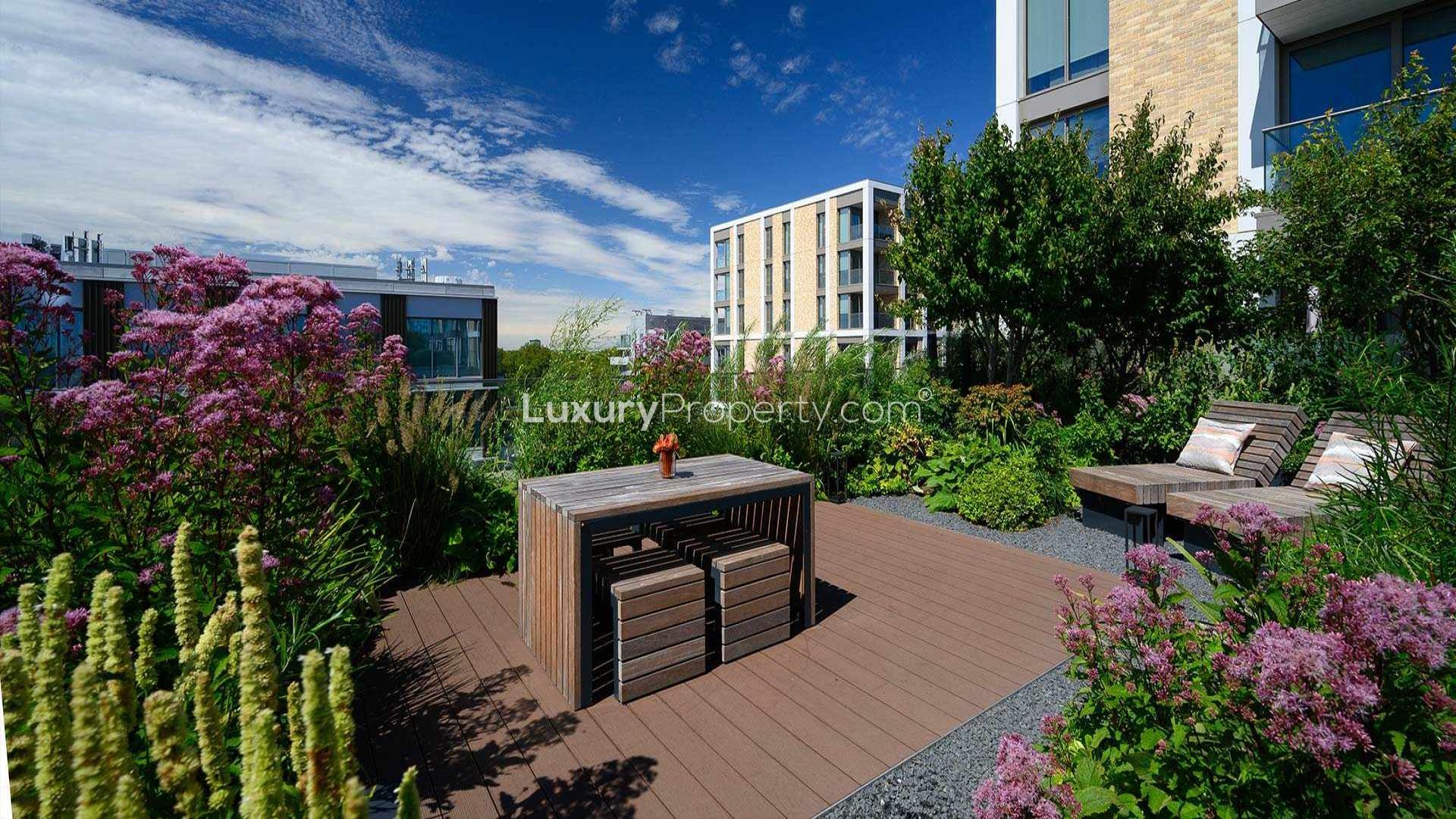 Modern kitchen and dining area in Prince of Wales Drive apartment, London