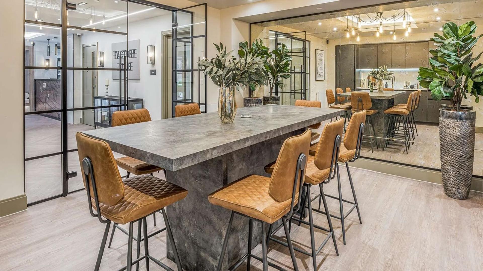 Stylish living room in modern Slough apartment, Urban House Collection, Horlicks Quarter