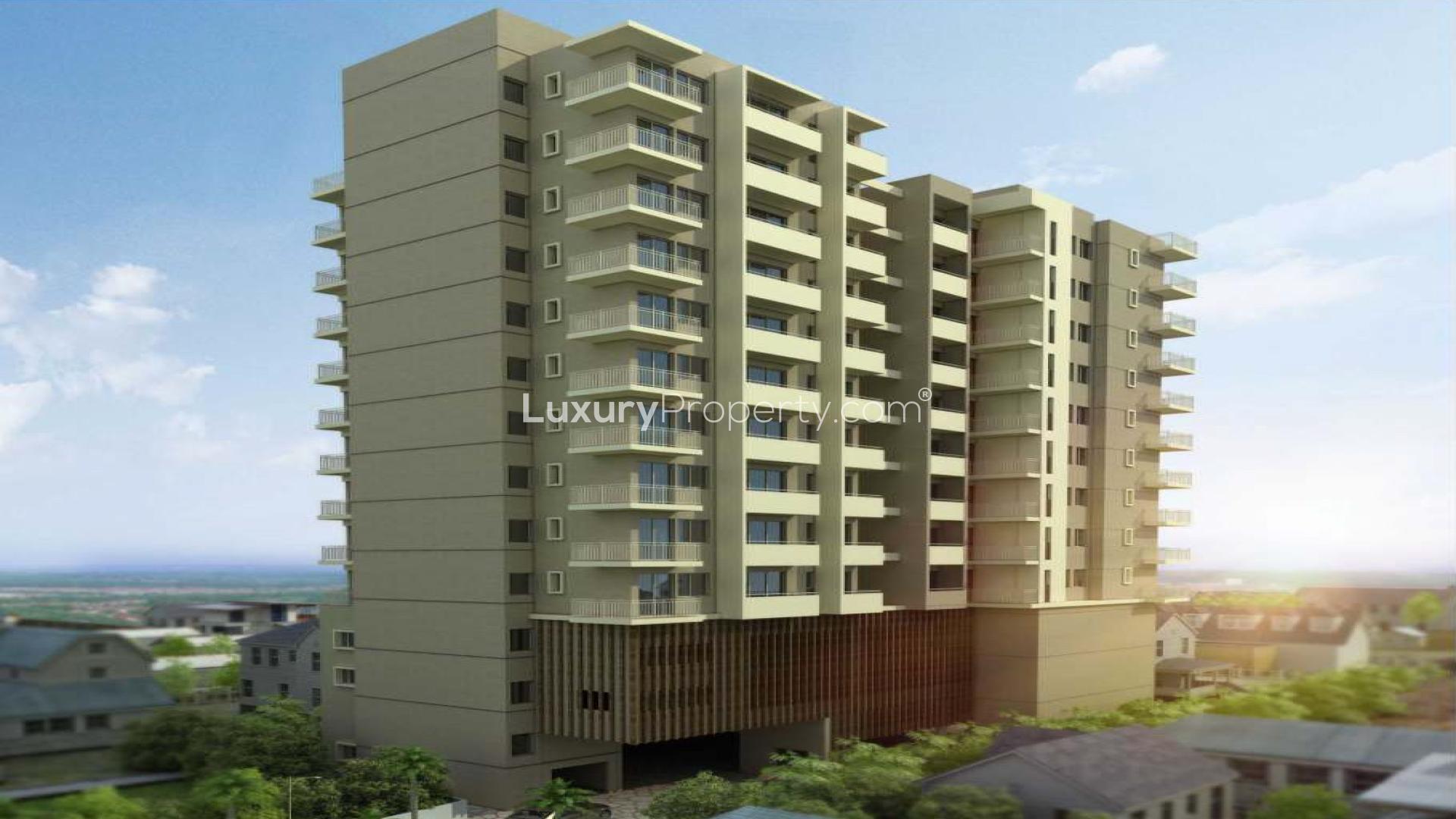 Luxurious bedroom in 3-bedroom apartment, Messenger Crown, Colombo 12 with ocean view