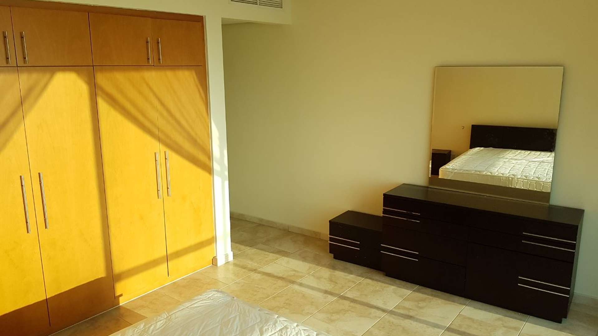 Luxurious bedroom with sea view in Al Fattan Marine Towers, Dubai Marina apartment