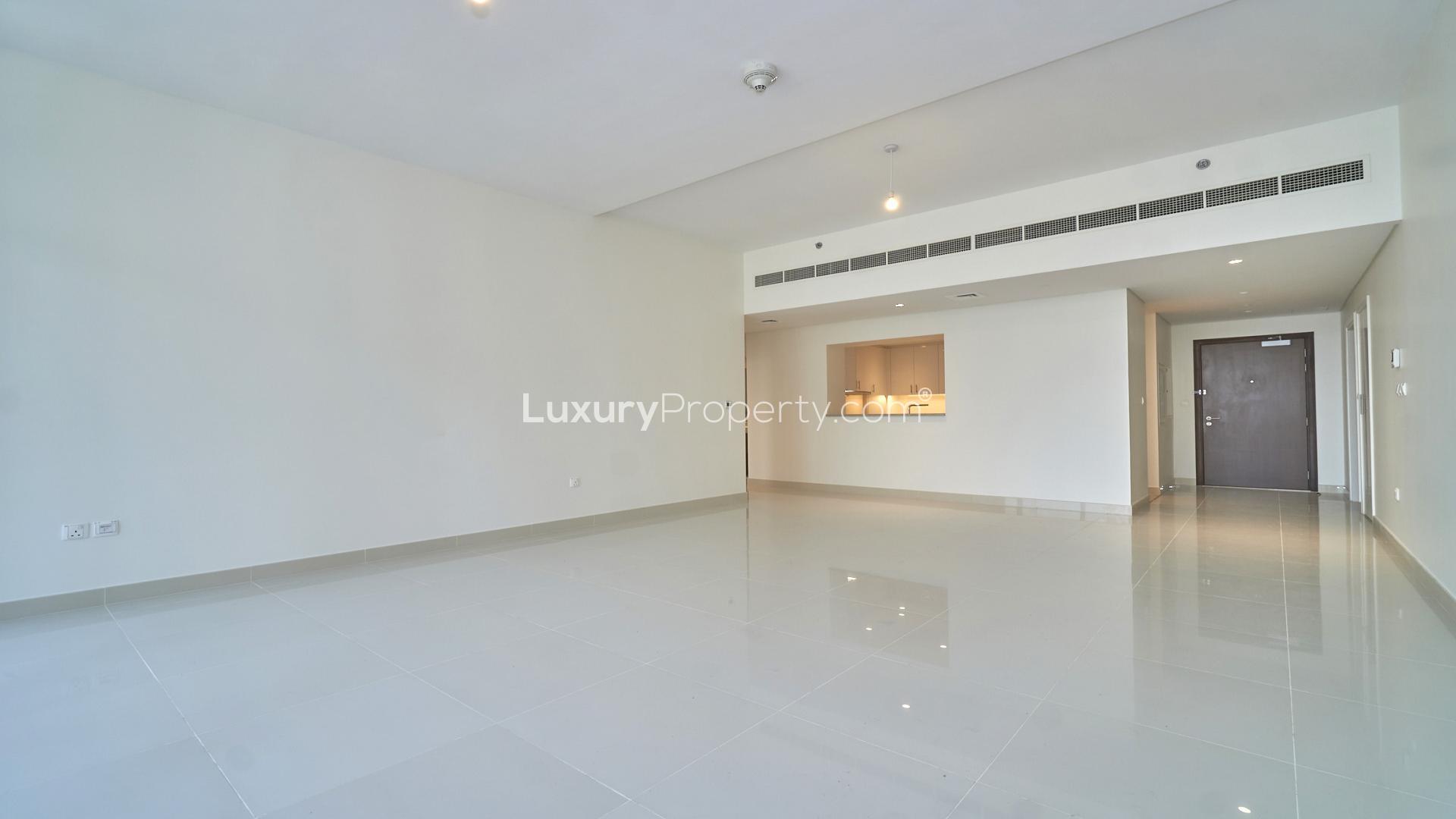 High-floor Downtown Dubai apartment with large windows and city views in BLVD Crescent