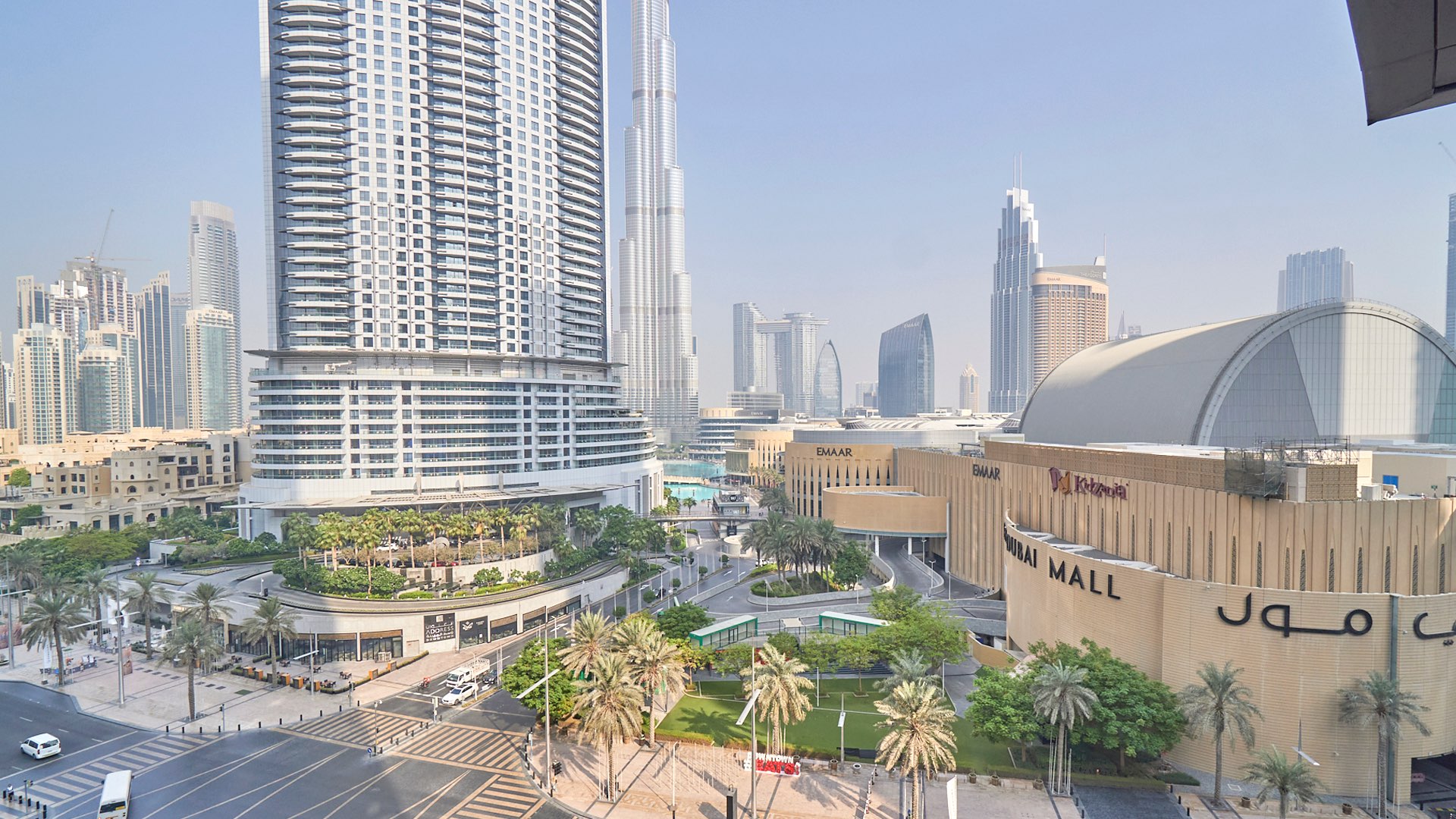View of Boulevard Point and Dubai Mall in Downtown Dubai skyline