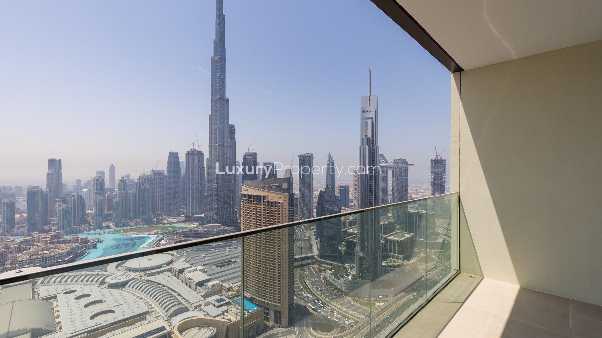 Spacious Downtown Dubai apartment with Burj Khalifa view, high floor, bright living area