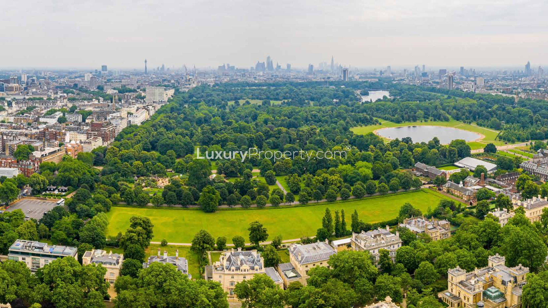 Luxurious living room in Elie Saab apartment, open-plan design with Hyde Park views
