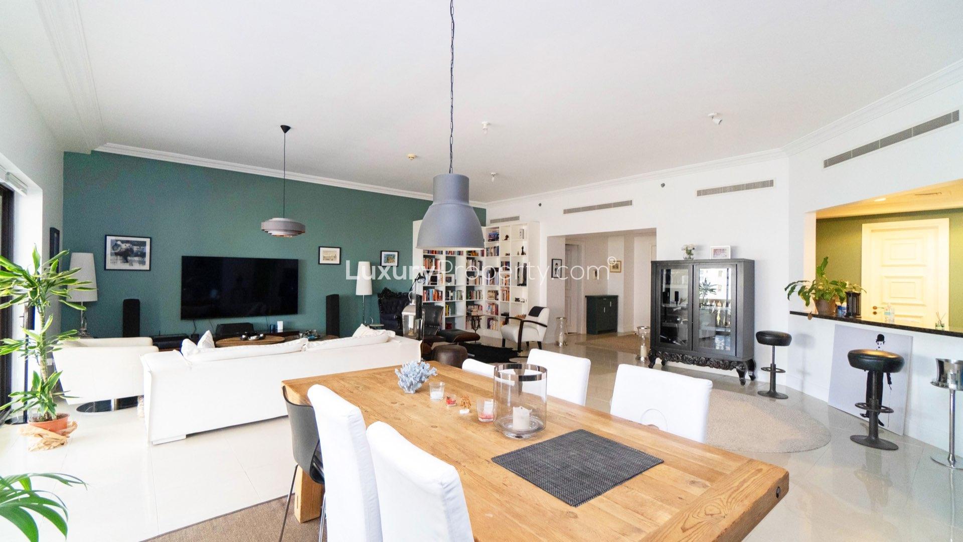 Outdoor terrace with seating, plants, and views in Golden Mile, Palm Jumeirah apartment