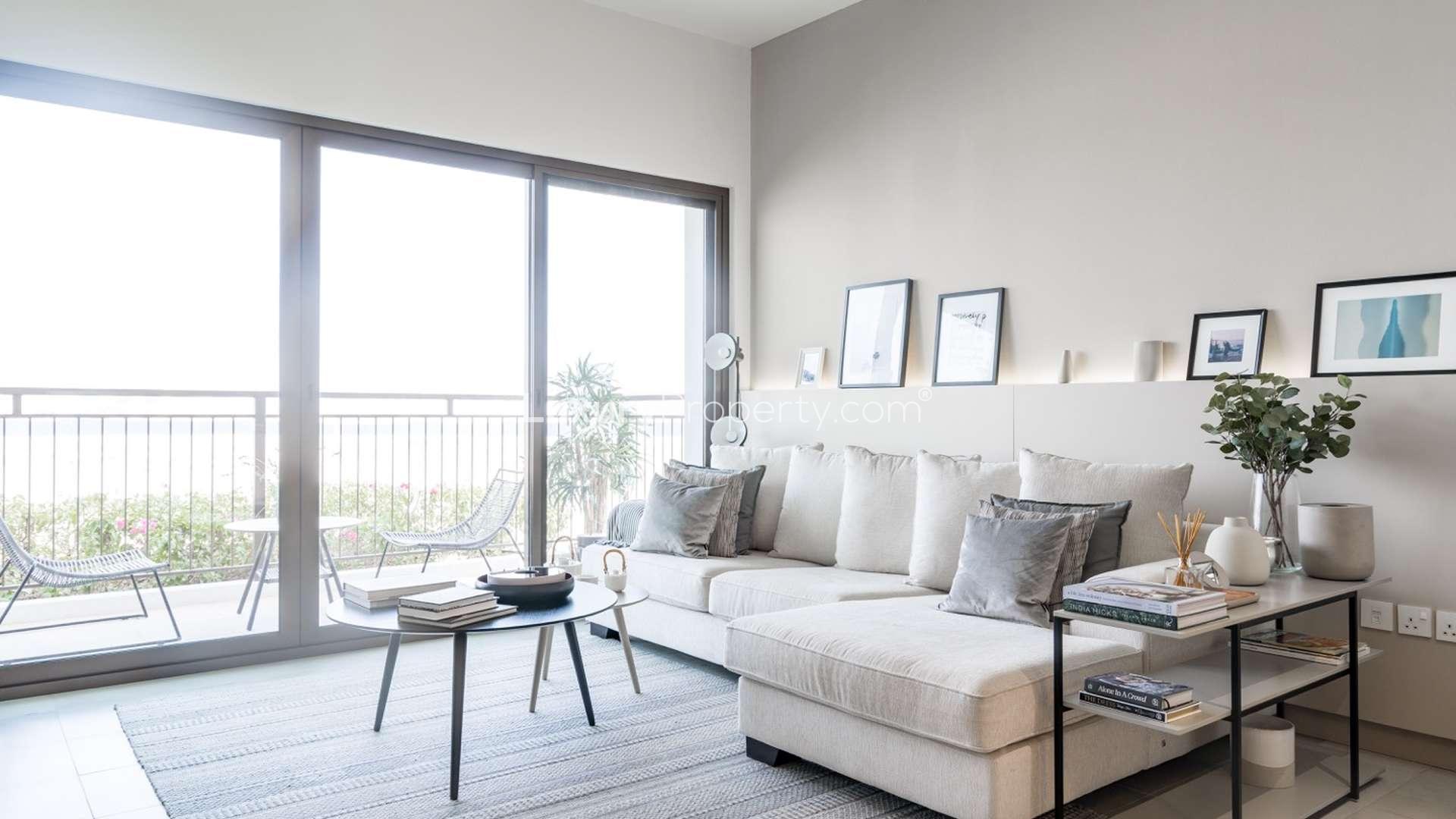 Luxurious bathroom in 3-bedroom apartment at Golf Views, Emaar South, Dubai South for sale