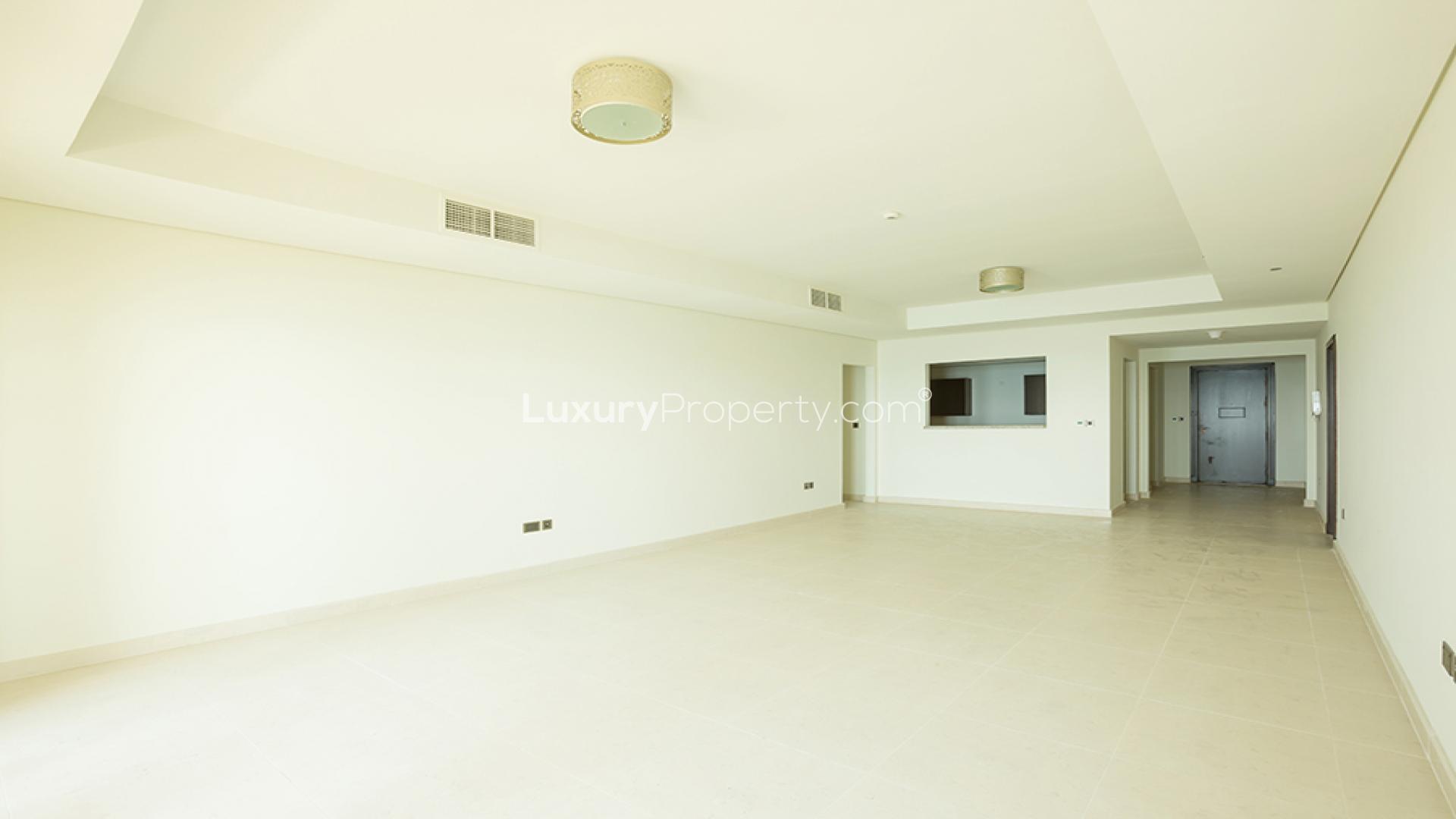 "Spacious balcony with sea view in Palm Jumeirah apartment for sale, Kingdom of Sheba.",Spacious living room in 3-bedroom Palm Jumeirah apartment, Kingdom of Sheba, for sale