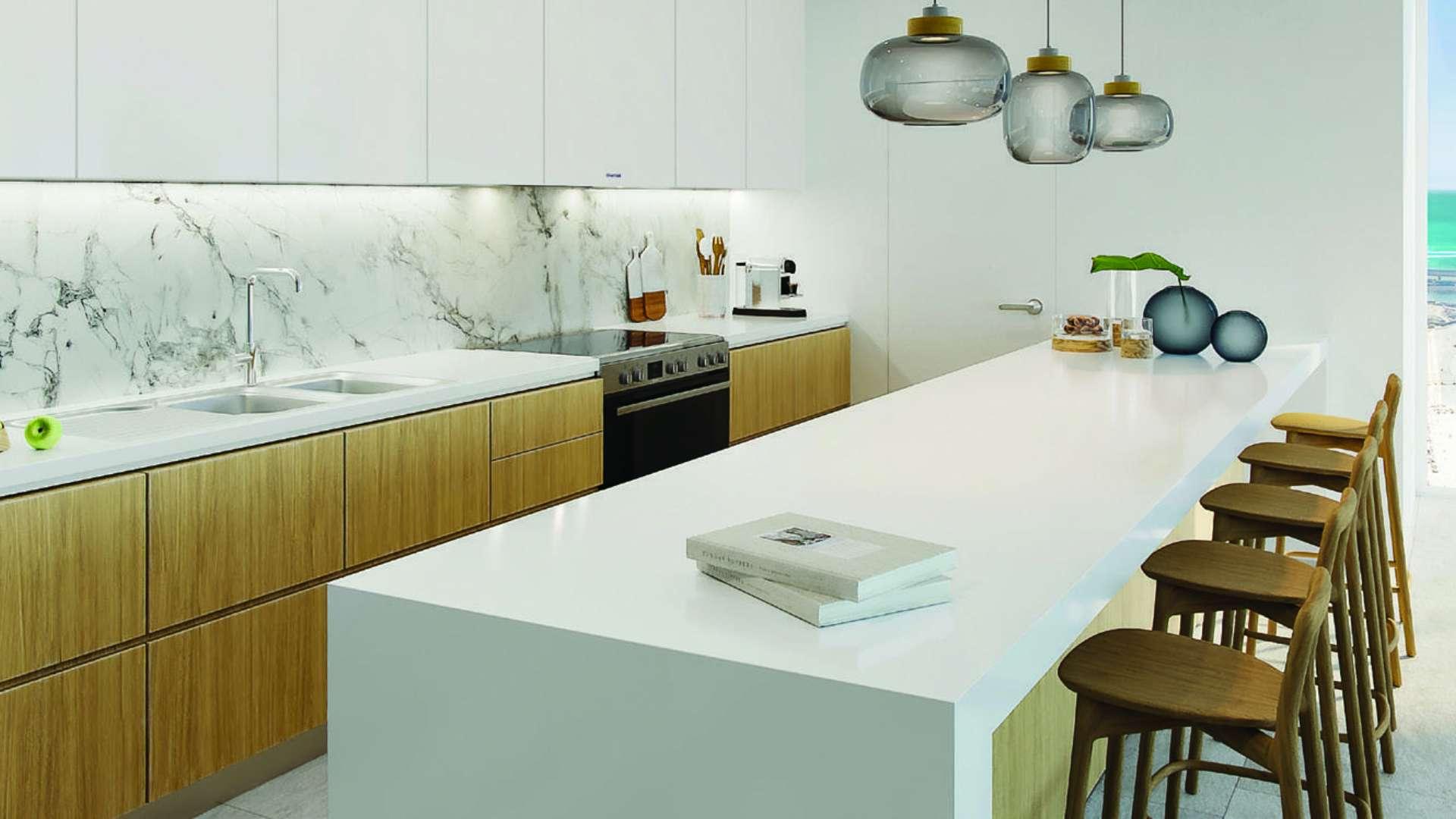 Seaside 3-bed apartment with stunning Bluewaters and sea views at Jumeirah Beach Residence