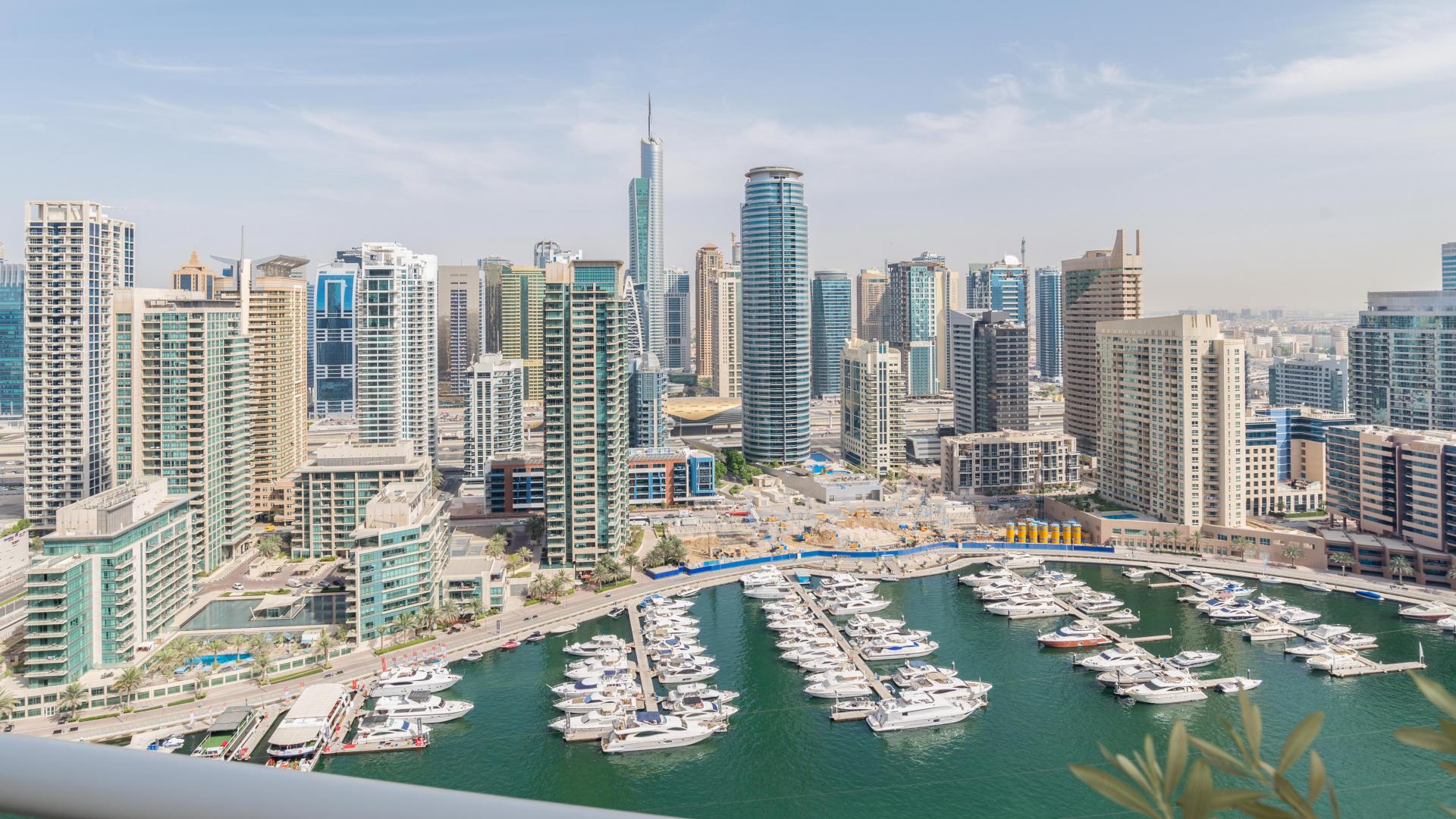 High floor apartment living room with marina view, Dubai Marina, Marina Promenade