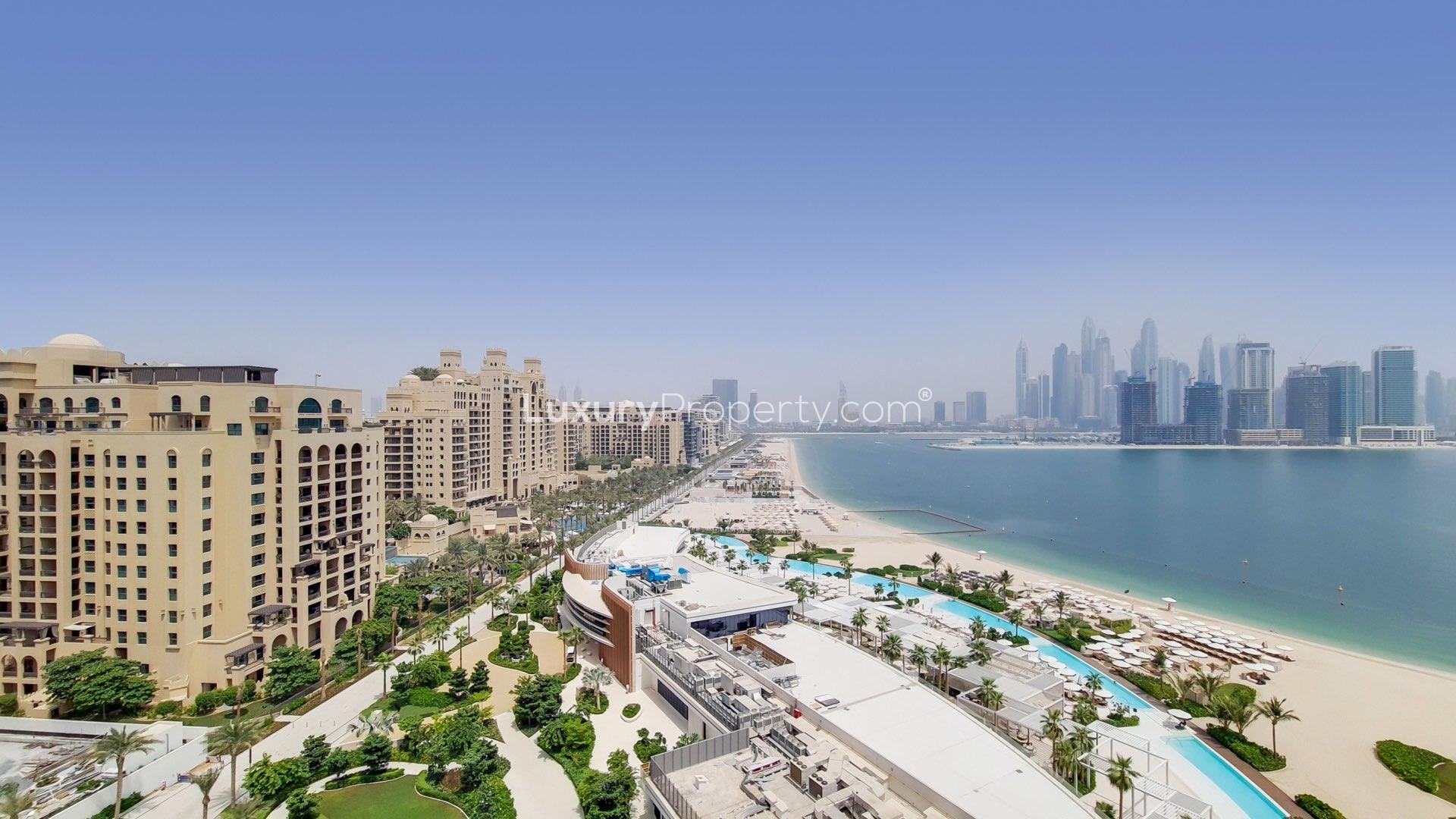 Luxury bedroom with marina view in Palm Jumeirah, Oceana apartment, high floor setting