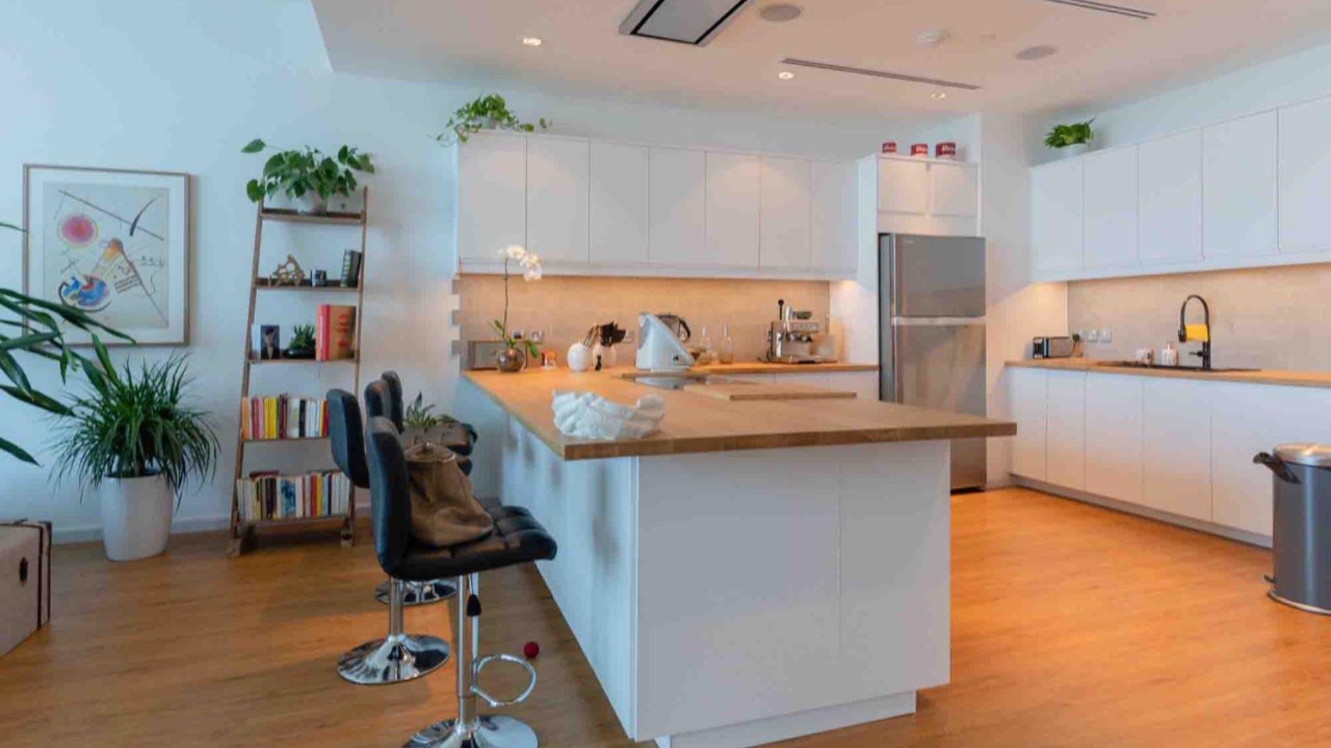 Sea view from Oceana Pacific apartment, Palm Jumeirah, showcasing marina and luxury yachts