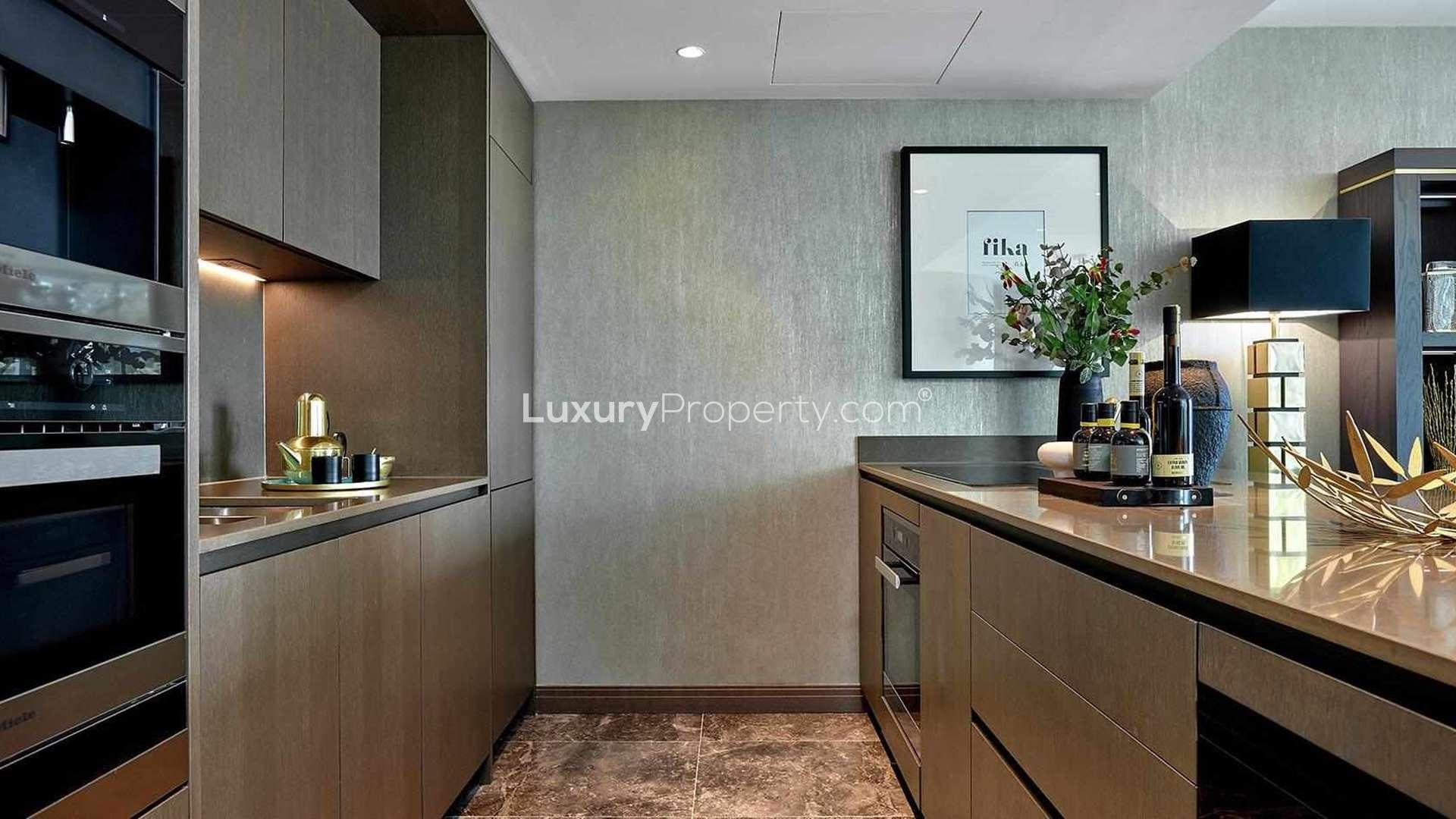 Luxurious dining area in three-bedroom apartment, One Blackfriars, South Bank, London for sale