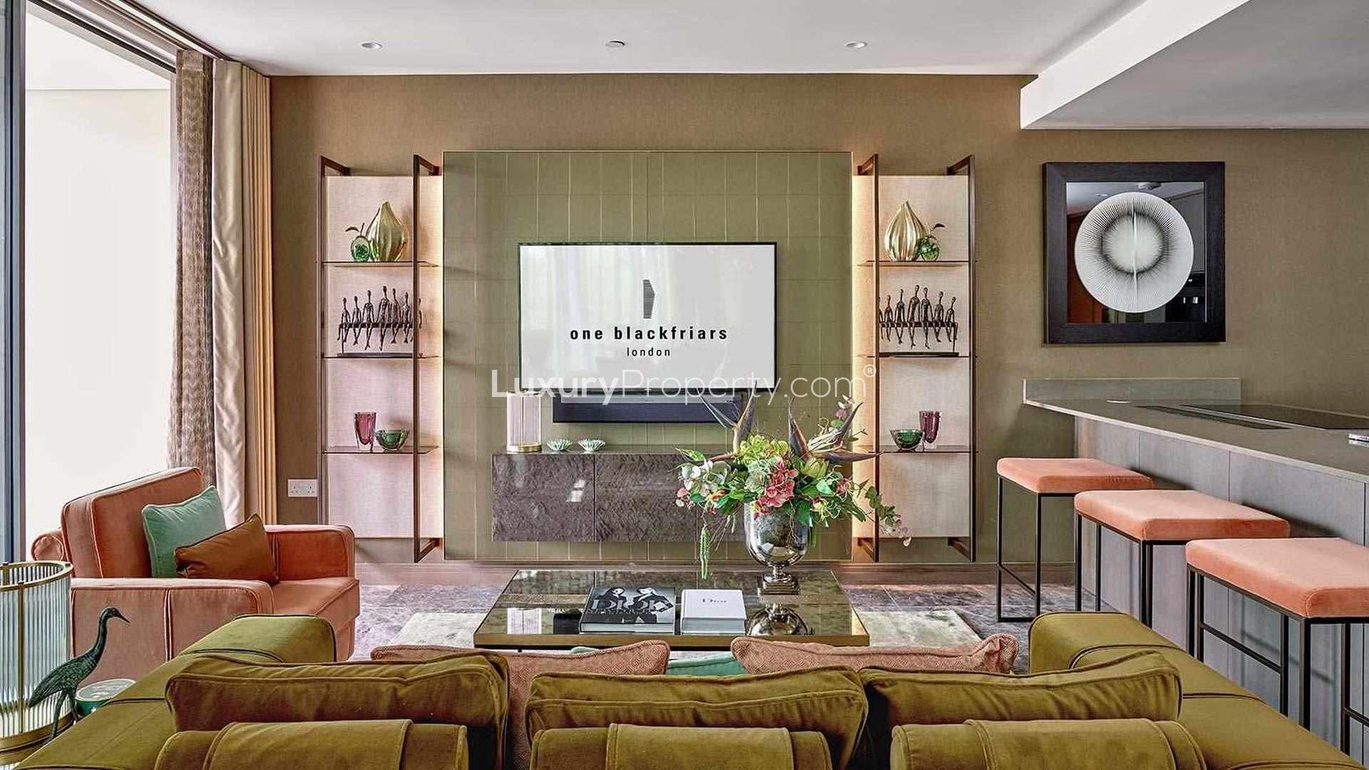 Luxurious bedroom in Three-Bedroom Apartment, One Blackfriars, Southwark, London