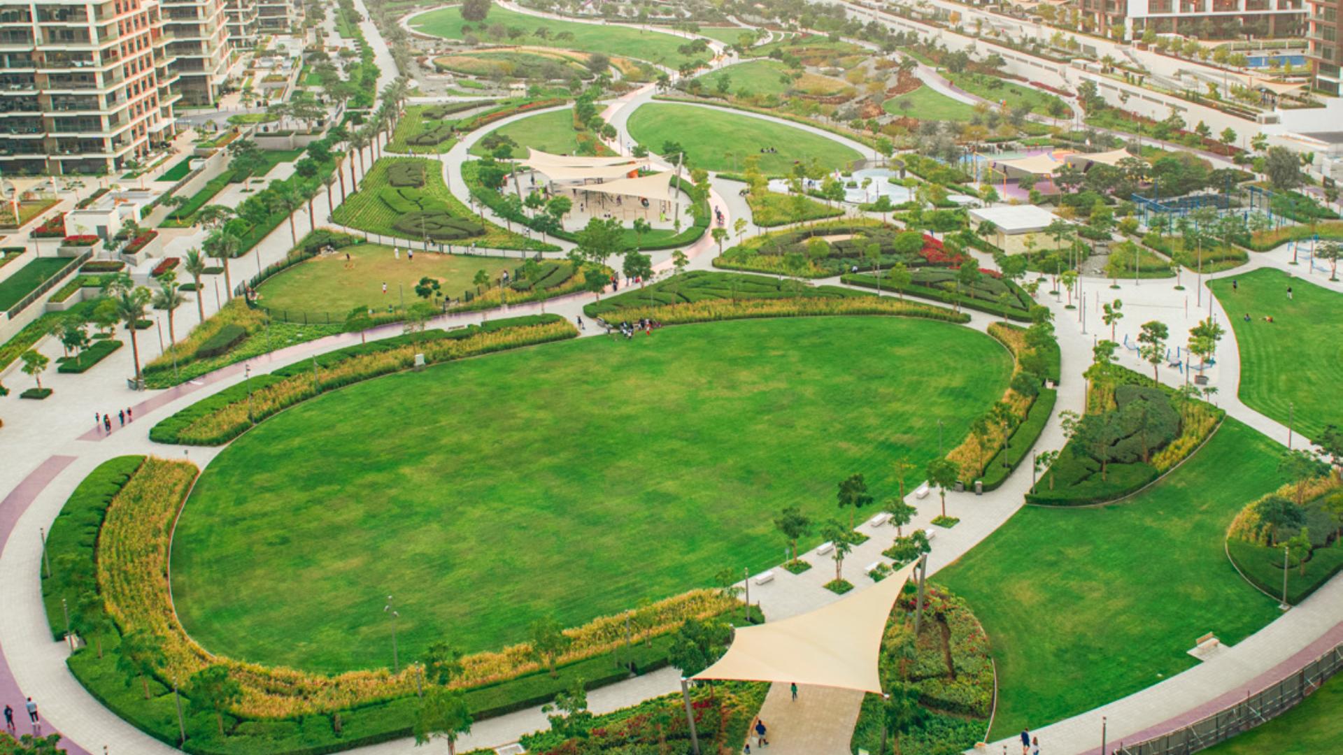 Aerial view of Park Horizon, Dubai Hills Estate, showcasing lush greenery and modern architecture