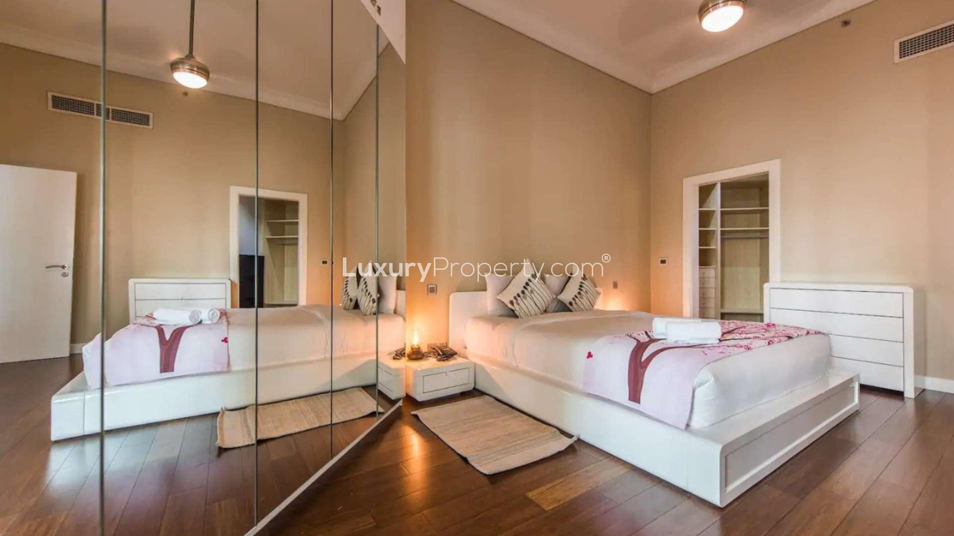 Spacious dining area in upgraded 3-bedroom apartment, Shoreline Residences, Palm Jumeirah