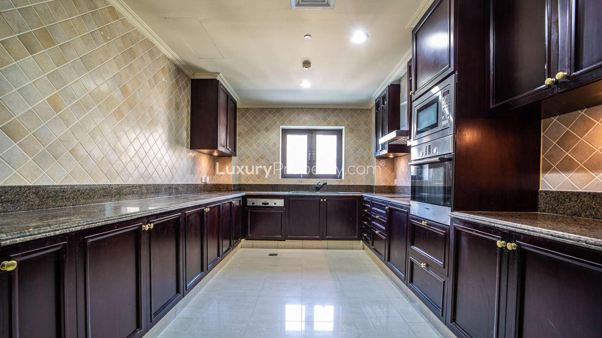 Luxurious kitchen in Tajer Residences apartment, Old Town Island, Downtown Dubai, for sale