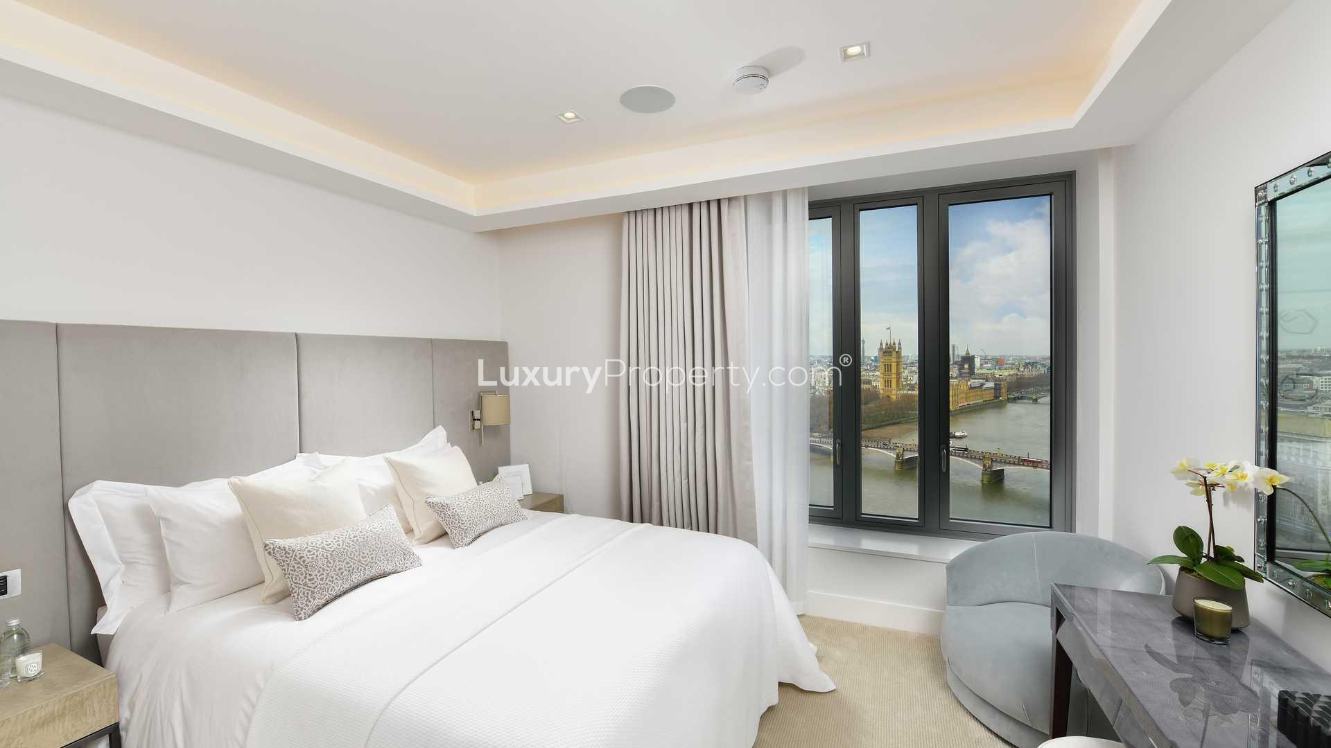 Luxurious indoor pool at The Corniche, South Bank apartment, London, for sale