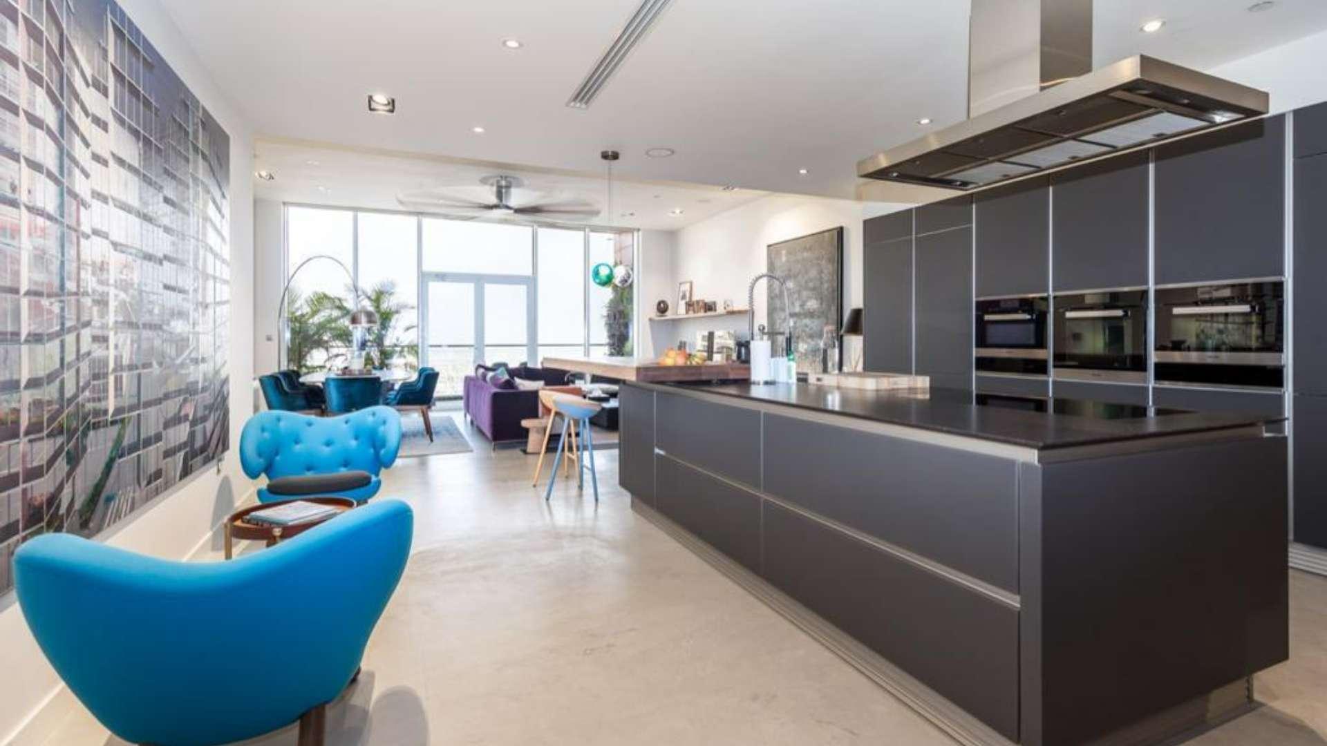 Aerial view of marina near Tiara Residences, Palm Jumeirah with Atlantis in background