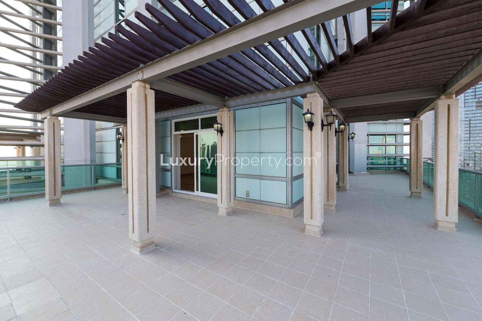 Aerial view of Dubai Marina skyscrapers near spacious 3-bed penthouse for rent in Emaar 6