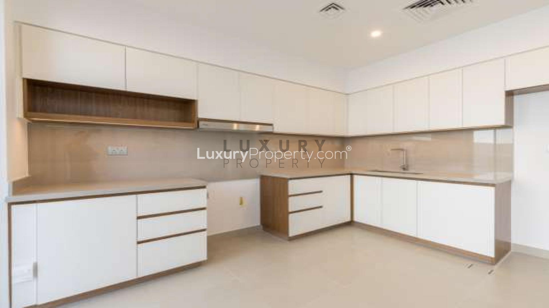 Modern kitchen in 3-bedroom townhouse, Camelia, Arabian Ranches 2, available for rent
