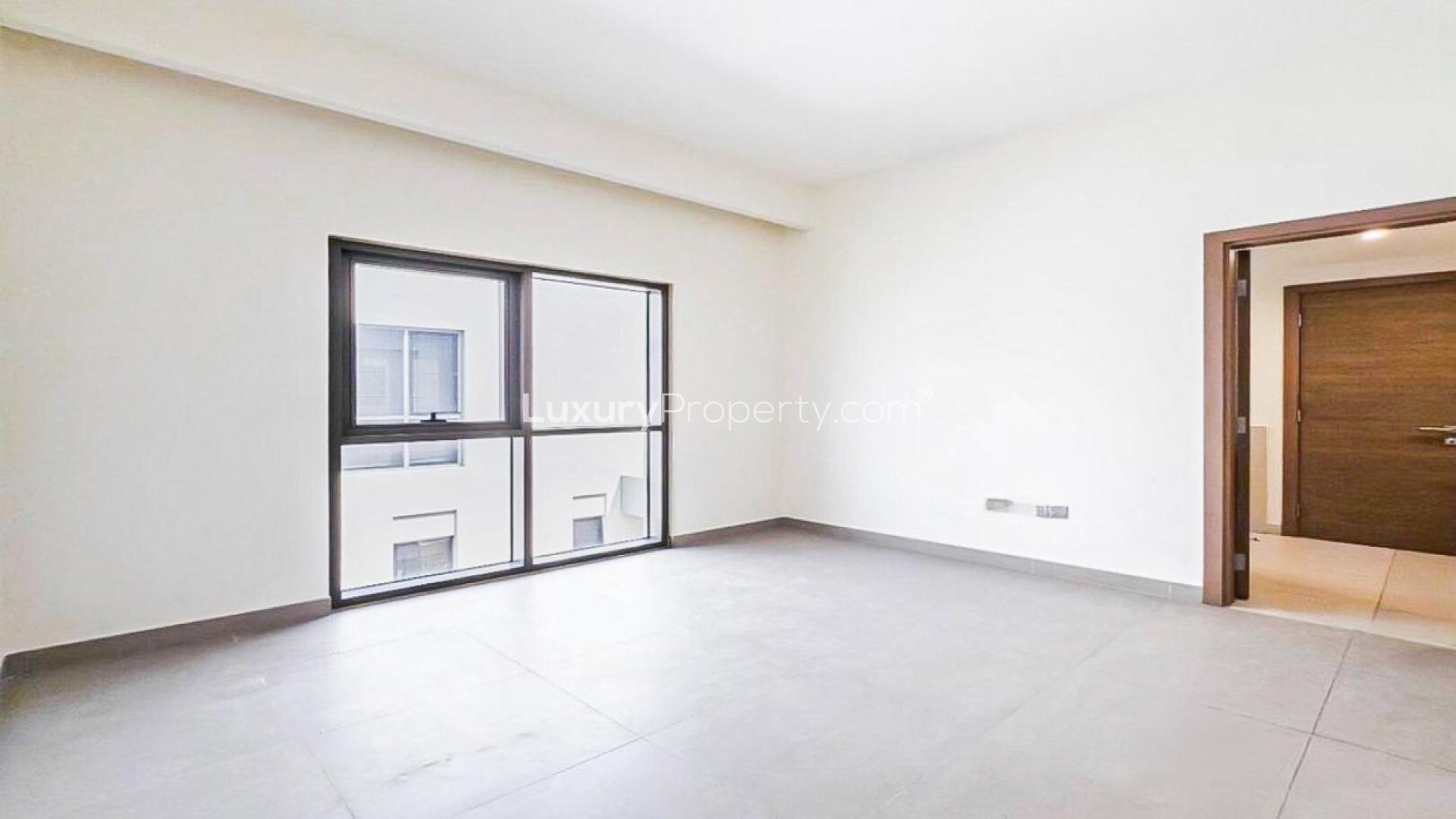 Modern kitchen in 3-bedroom townhouse, Sidra Villas 2, Dubai Hills Estate, spacious and well-lit