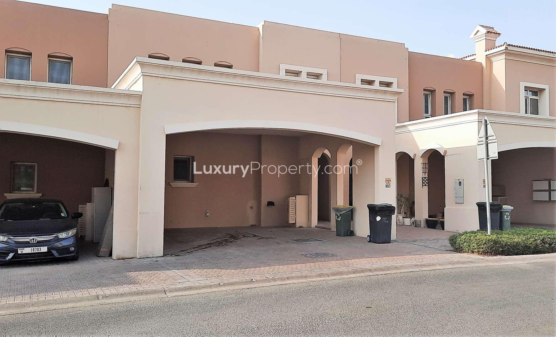 Spacious living room with tiled floor in Al Reem townhouse, Arabian Ranches rental property